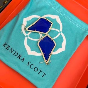 Kendra Scott. Great conditions